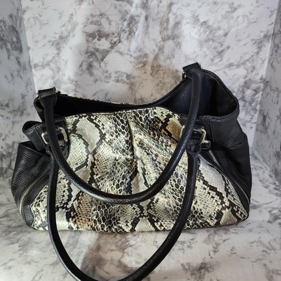 Apt 9 Hobo Bag | Black and White | Large Handbag - Picture 4 of 5